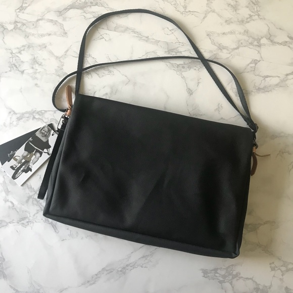 SOLD ⬇️ Petunia Pickle Bottom Convertible Clutch - Picture 6 of 6